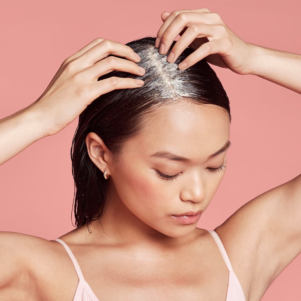 frank-body-caffeinated-scalp-scrub_DOT.COM_MODEL-02-V2.jpg
