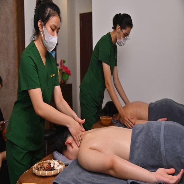 trị liệu vai gáy cổ nhân tâm.jpeg